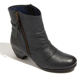 Kickers Elsoft black booties ankle boots